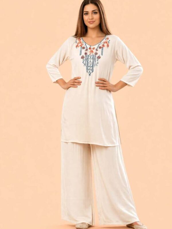 Women’s Embroidered Kurti – Elegant Ethnic Wear